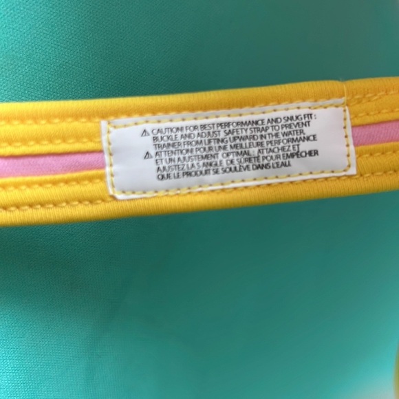 Swim School Trainer Vest Age 2 - 4 Years 33lb Pink - Picture 3 of 5